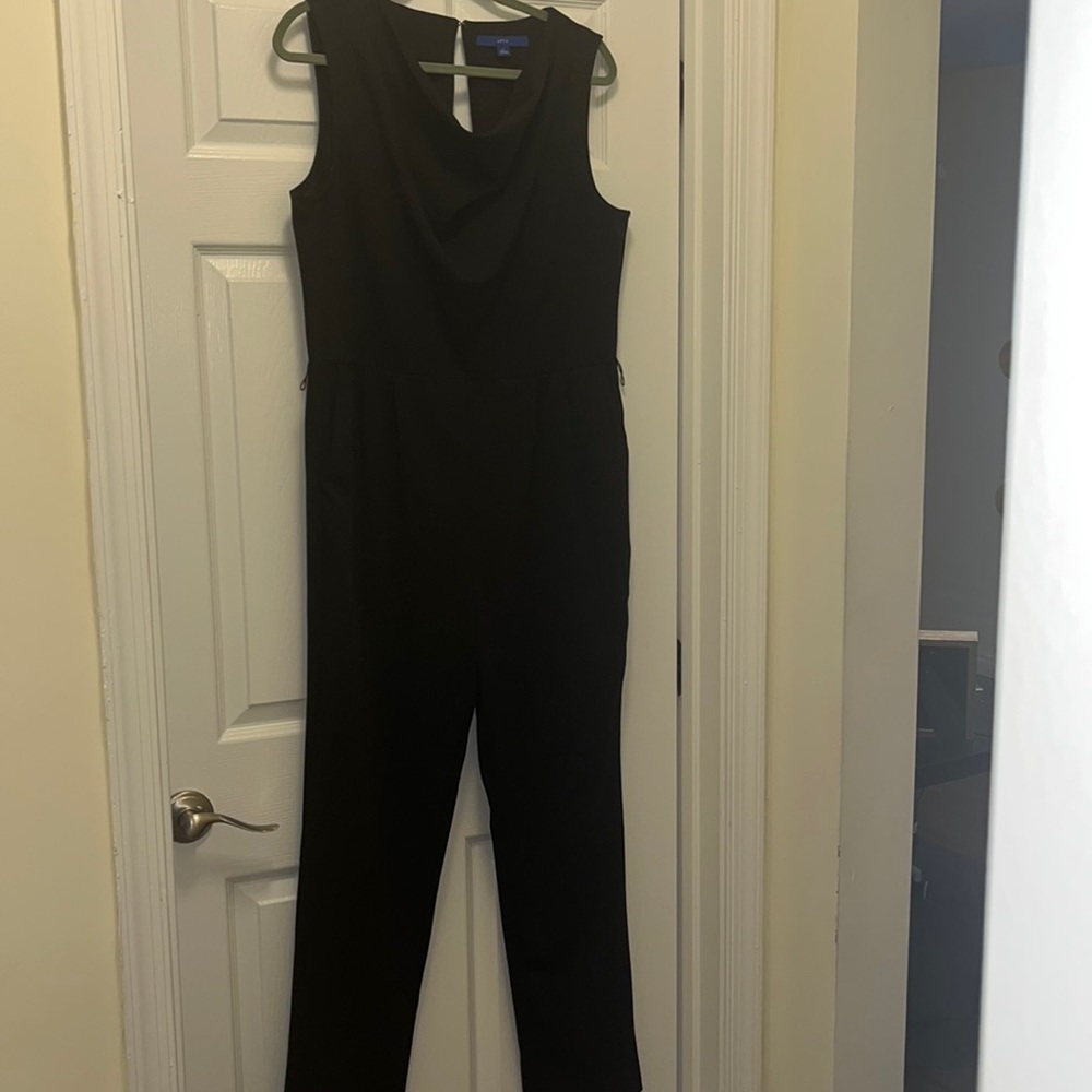 Apt. 9 Black Pantsuit w/ scoop neck - size L